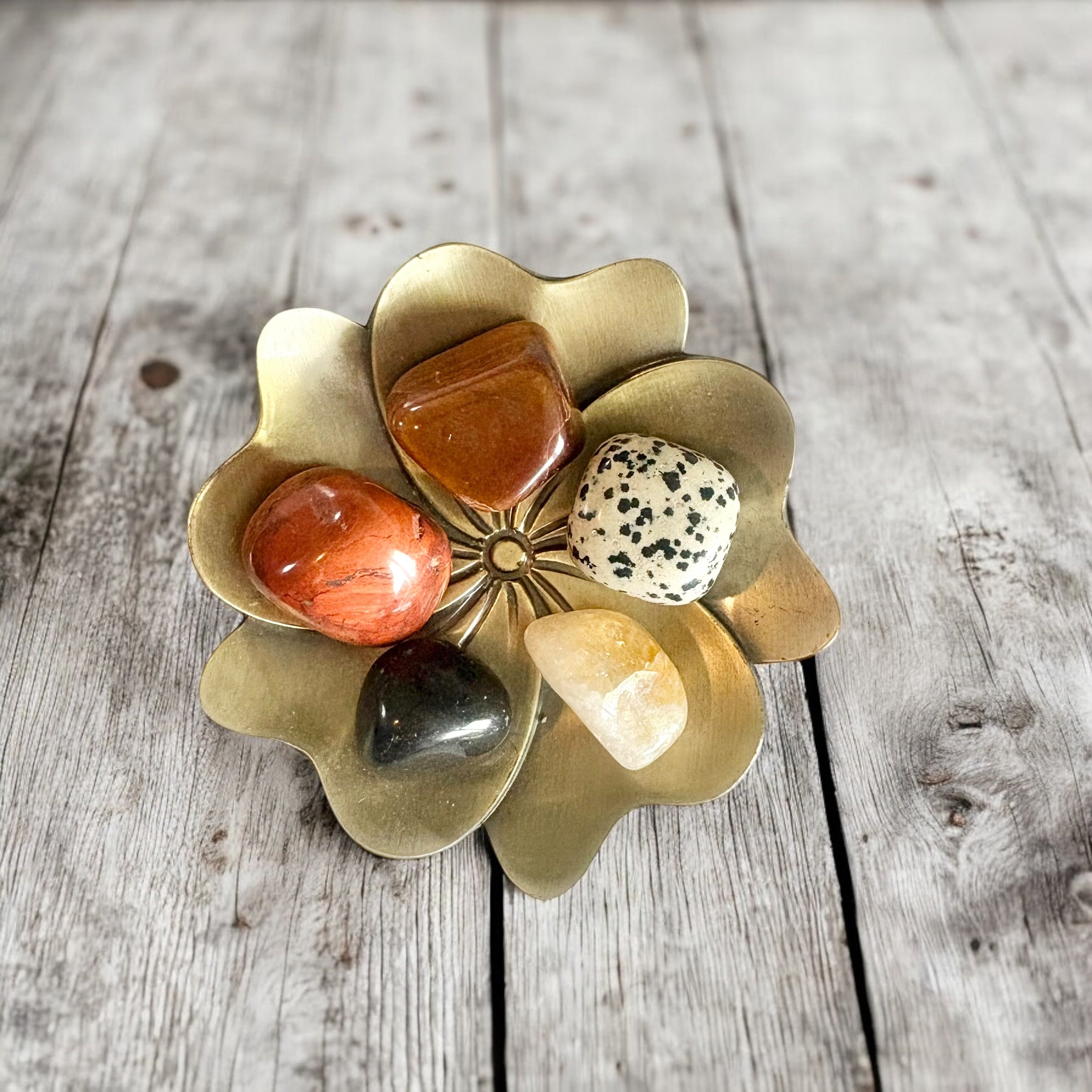 Leo Zodiac Crystal Set in jar